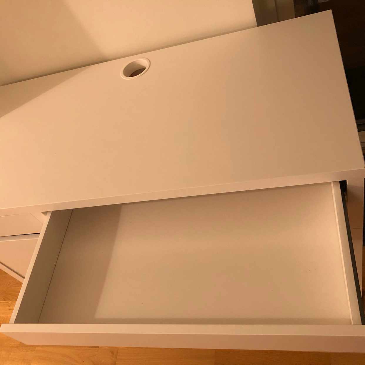 image of IKEA skrivbord micke - Malmö