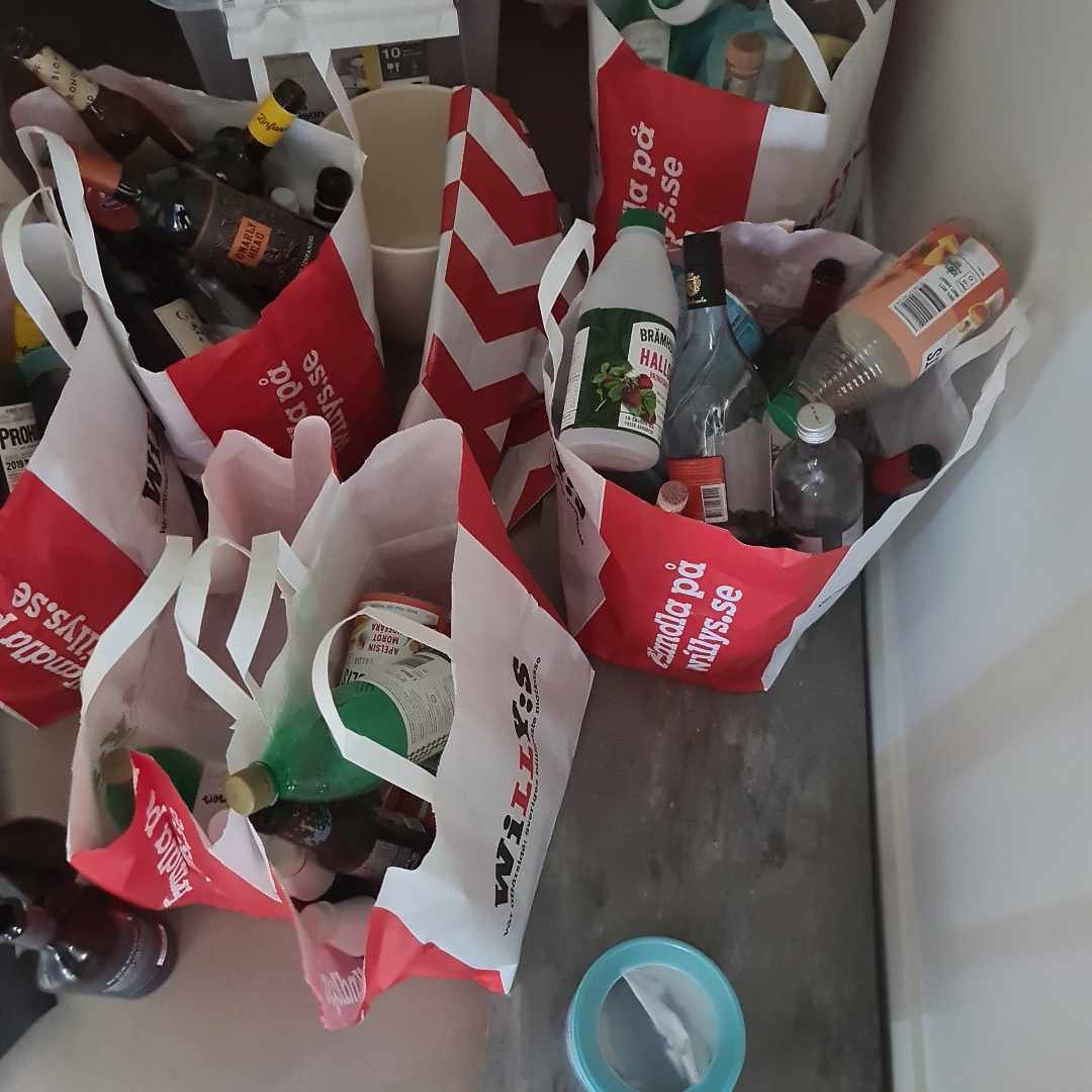 image of Tree,wood,boxes,bottles - Värmdö
