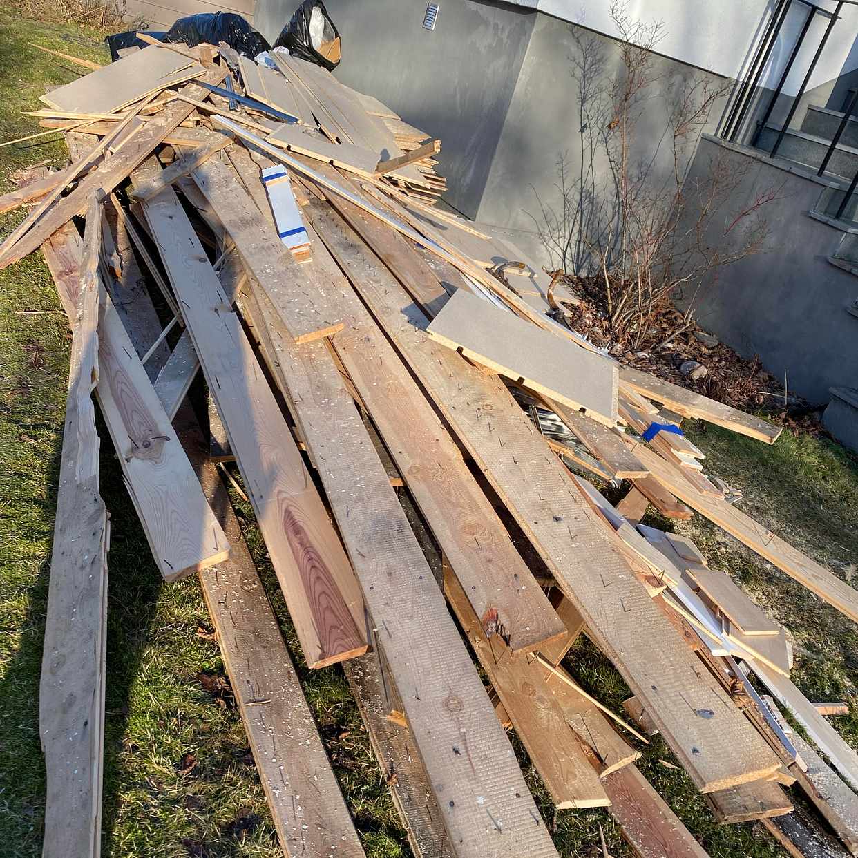 image of Ta bort renoverings sopor - Sollentuna