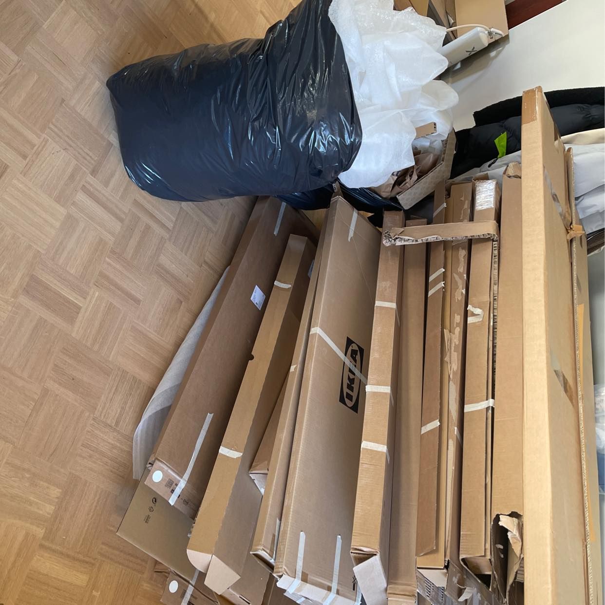 image of Kartonger, plast emallage - Stockholm