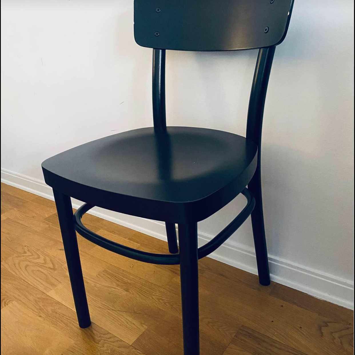 image of Fyra köksstolar - 