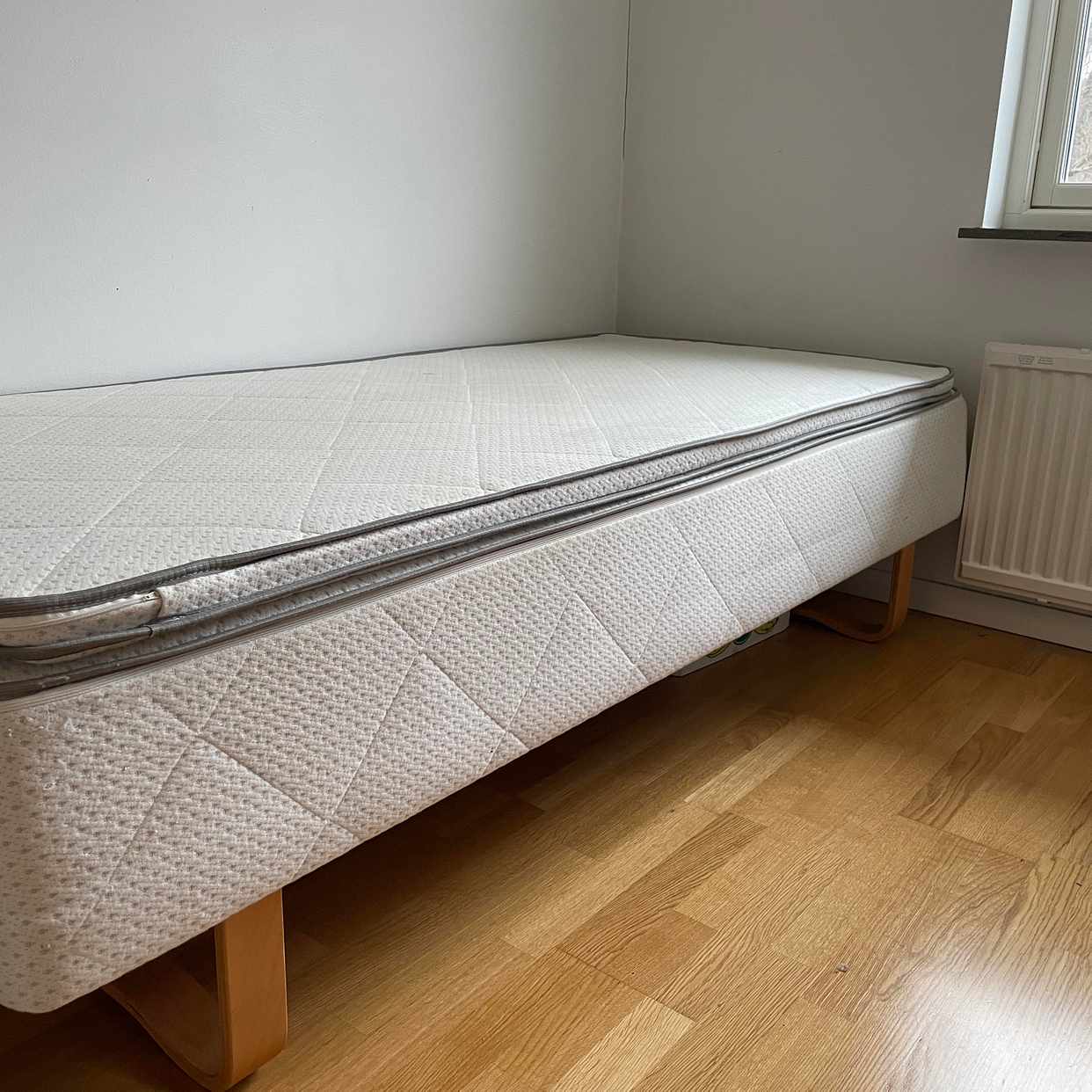 image of Jysk säng, 90x200 - Upplands Väsby
