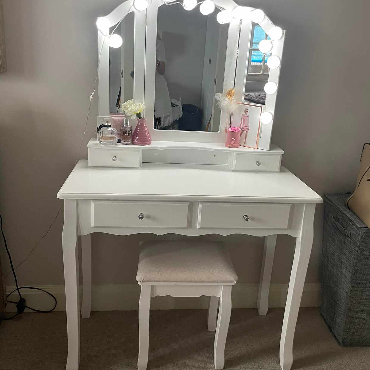 Pickup of furniture give London Tiptapp