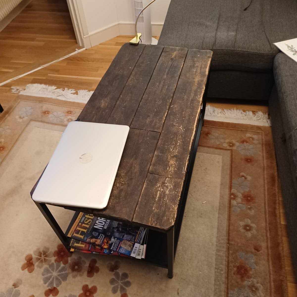 image of Soffa och soffbord - Solna
