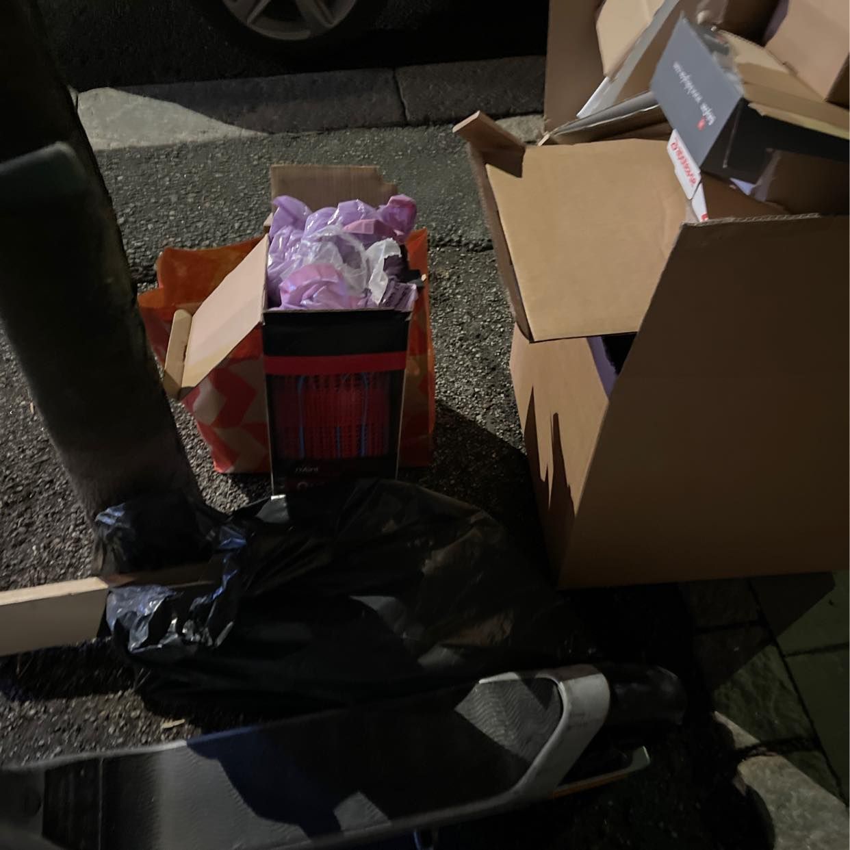 image of Kartonger och blandat - Stockholm