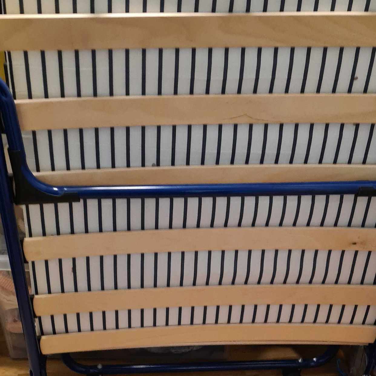 image of Ikea säng bortskänkes - Sundbyberg