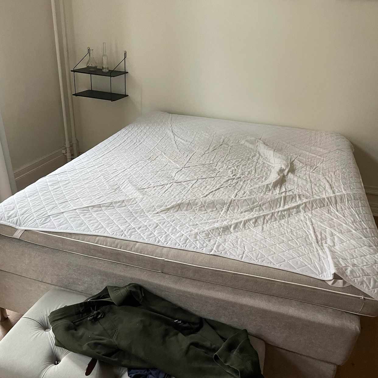 image of Säng 180 bred - Malmö