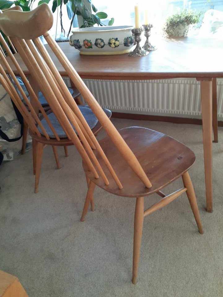 image of dining table and 4 chairs - 