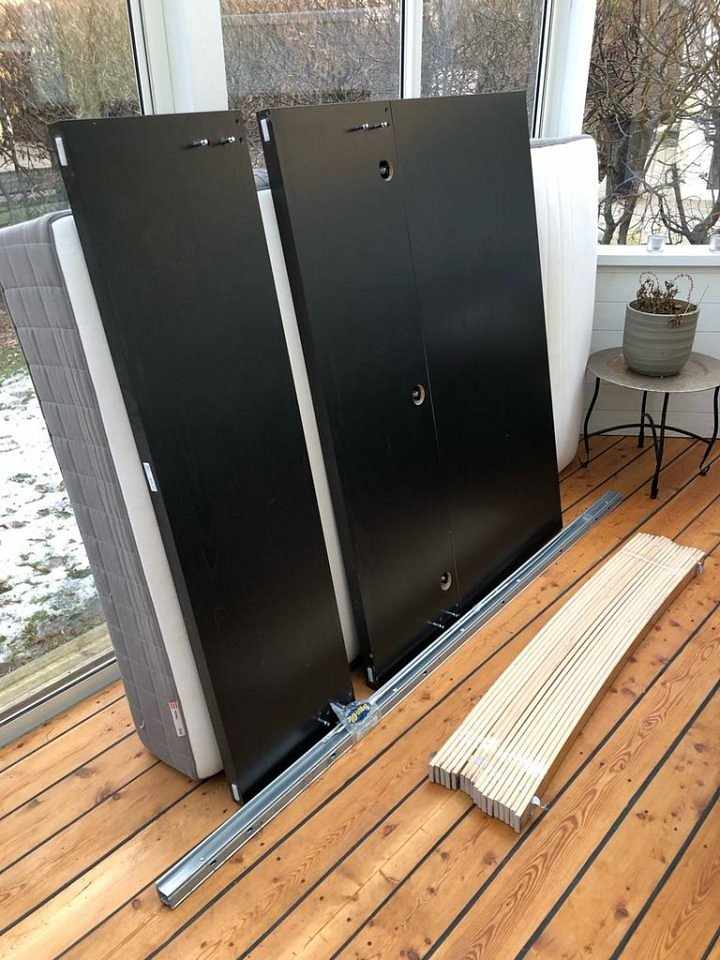 image of Säng Ikea med förvaring - 