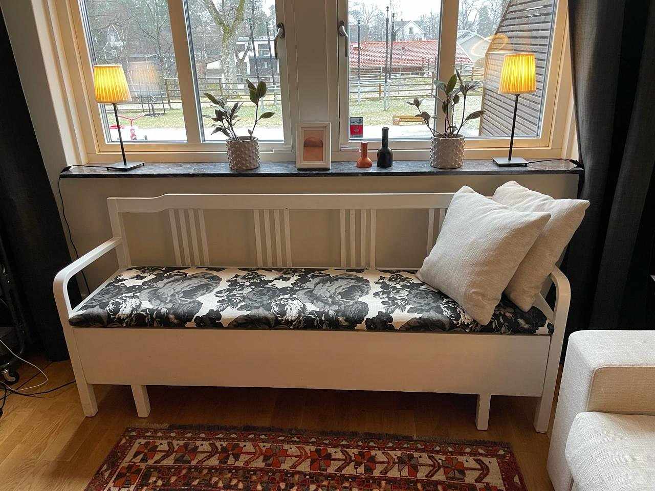 image of Kökssoffa / träsoffa - 