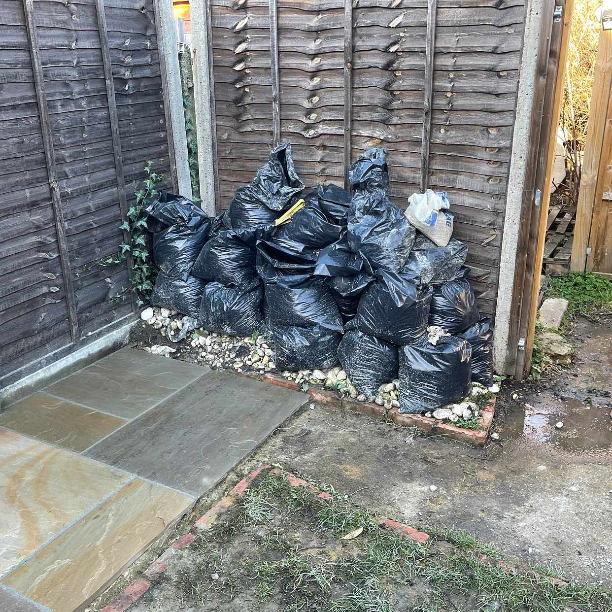 image of Bulk bag, raff 25-30 bags - London
