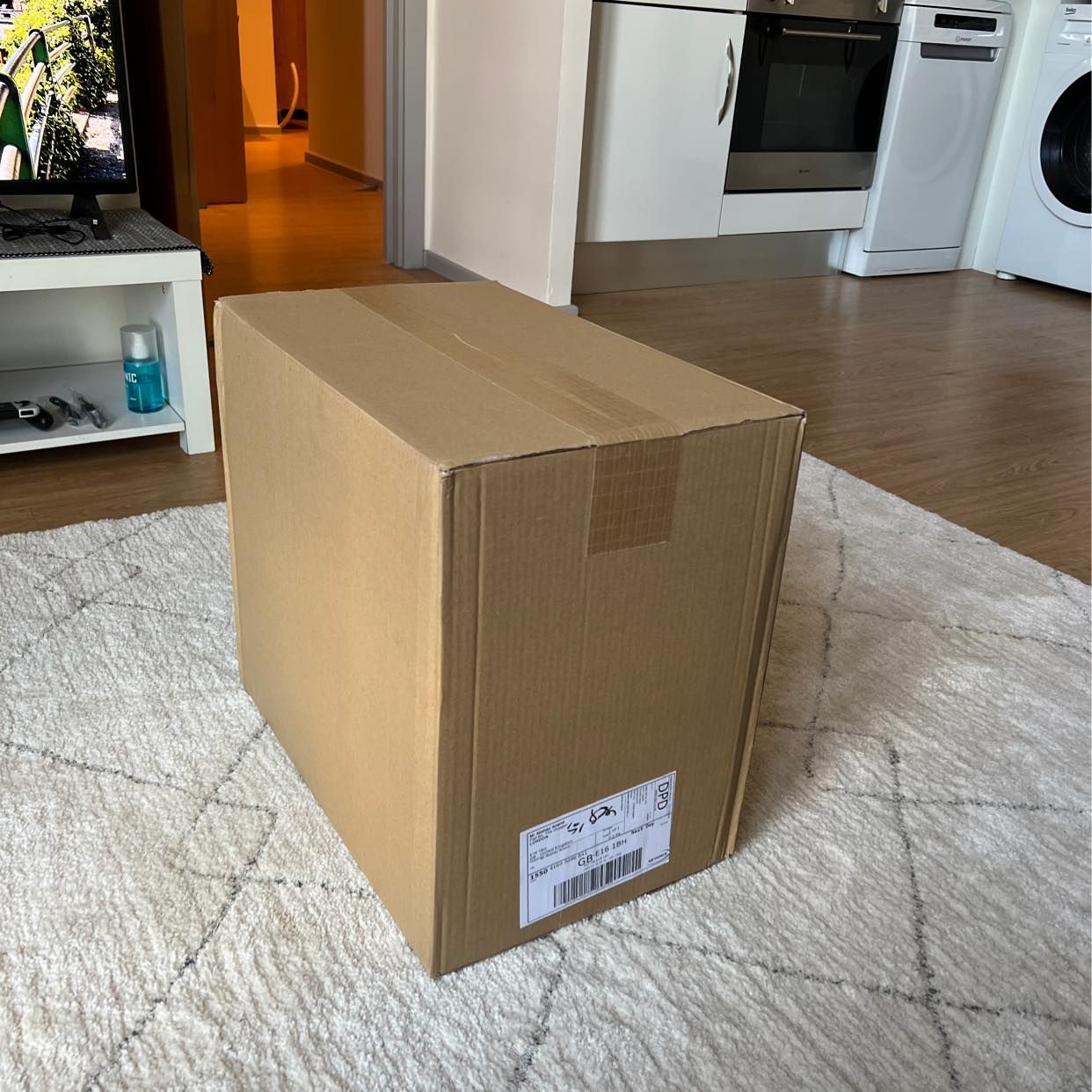 image of A small box - 