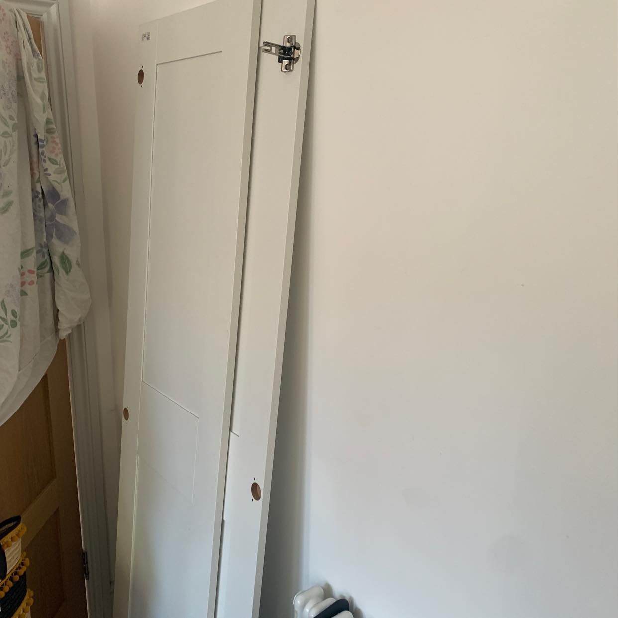 image of ikea white cupboard/rug - Haringey