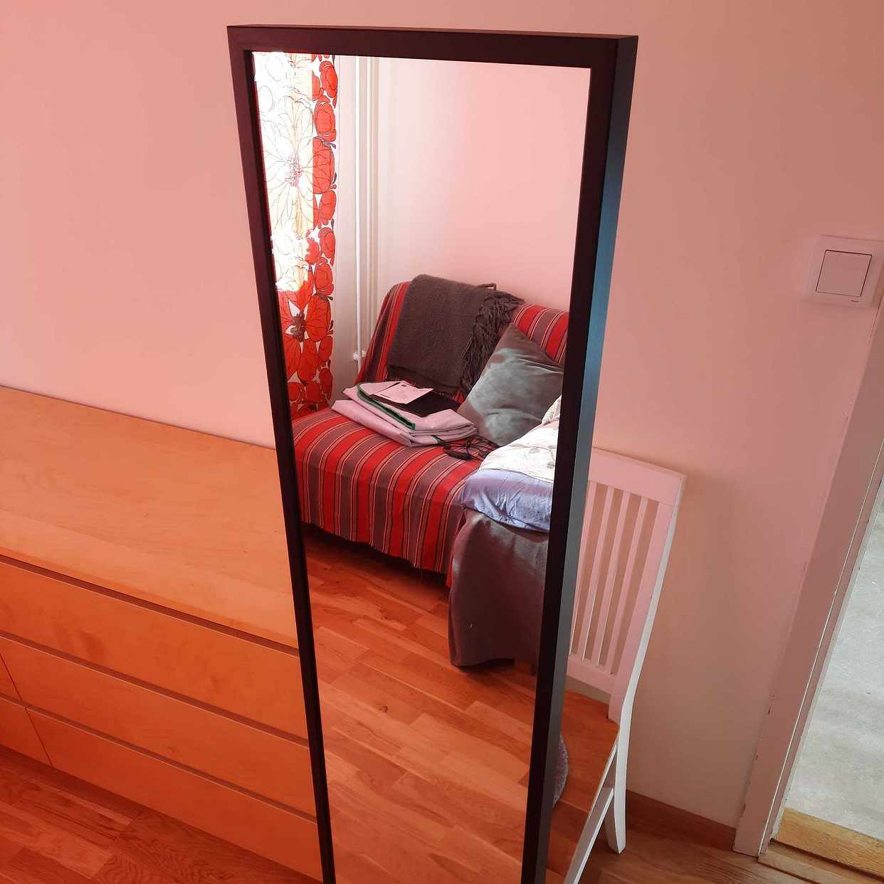 image of Ikea vägg spegel - Sundbyberg