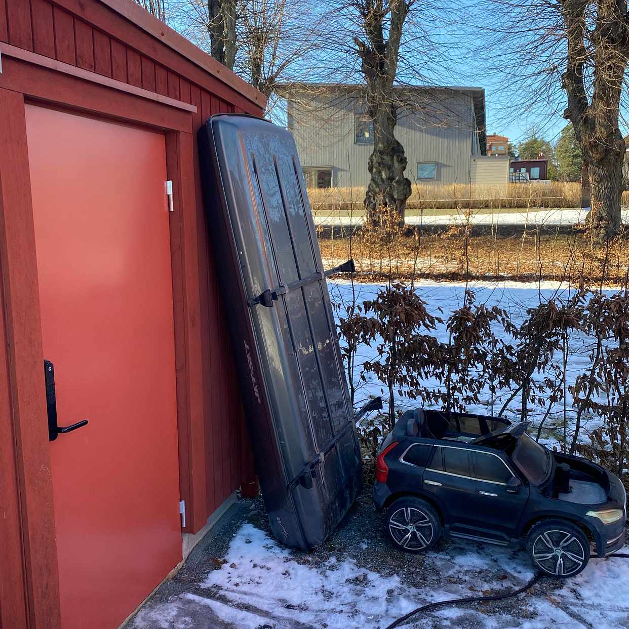 image of Takbox till tippen - Bromma