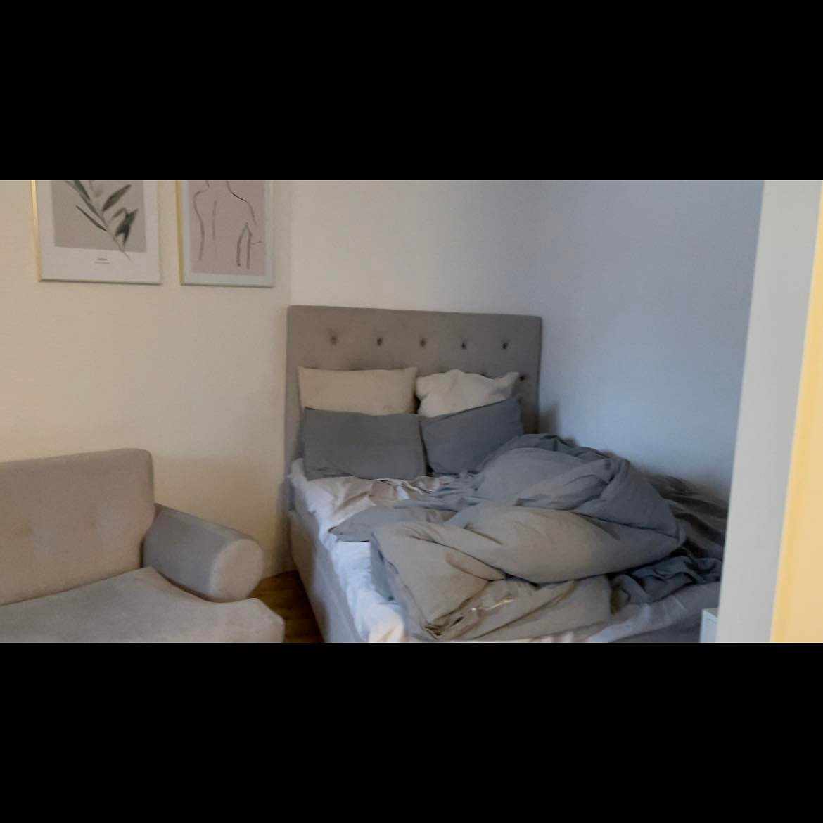 image of Leverens av säng - 