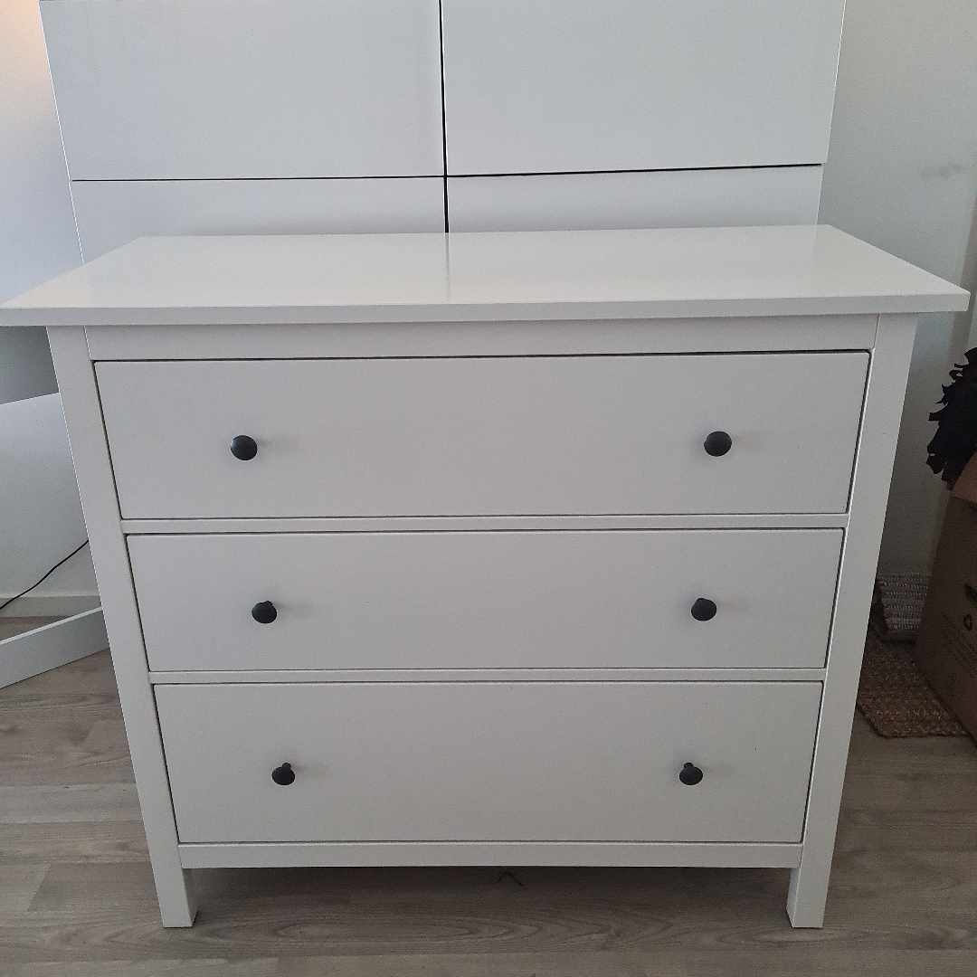 image of IKEA Hennes byrå - Farsta