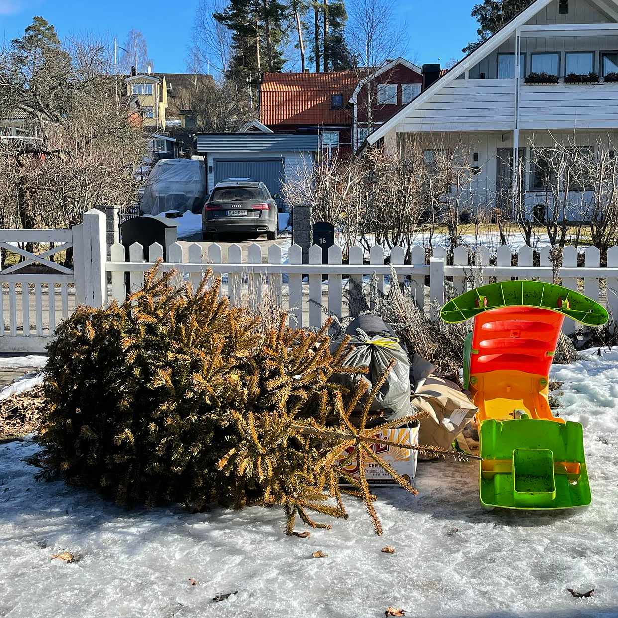 image of Blandat skräp. - Älta