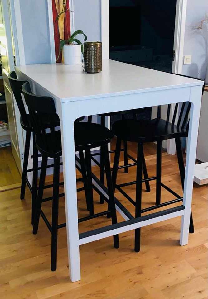 image of Barbord med 5 barstolar - 