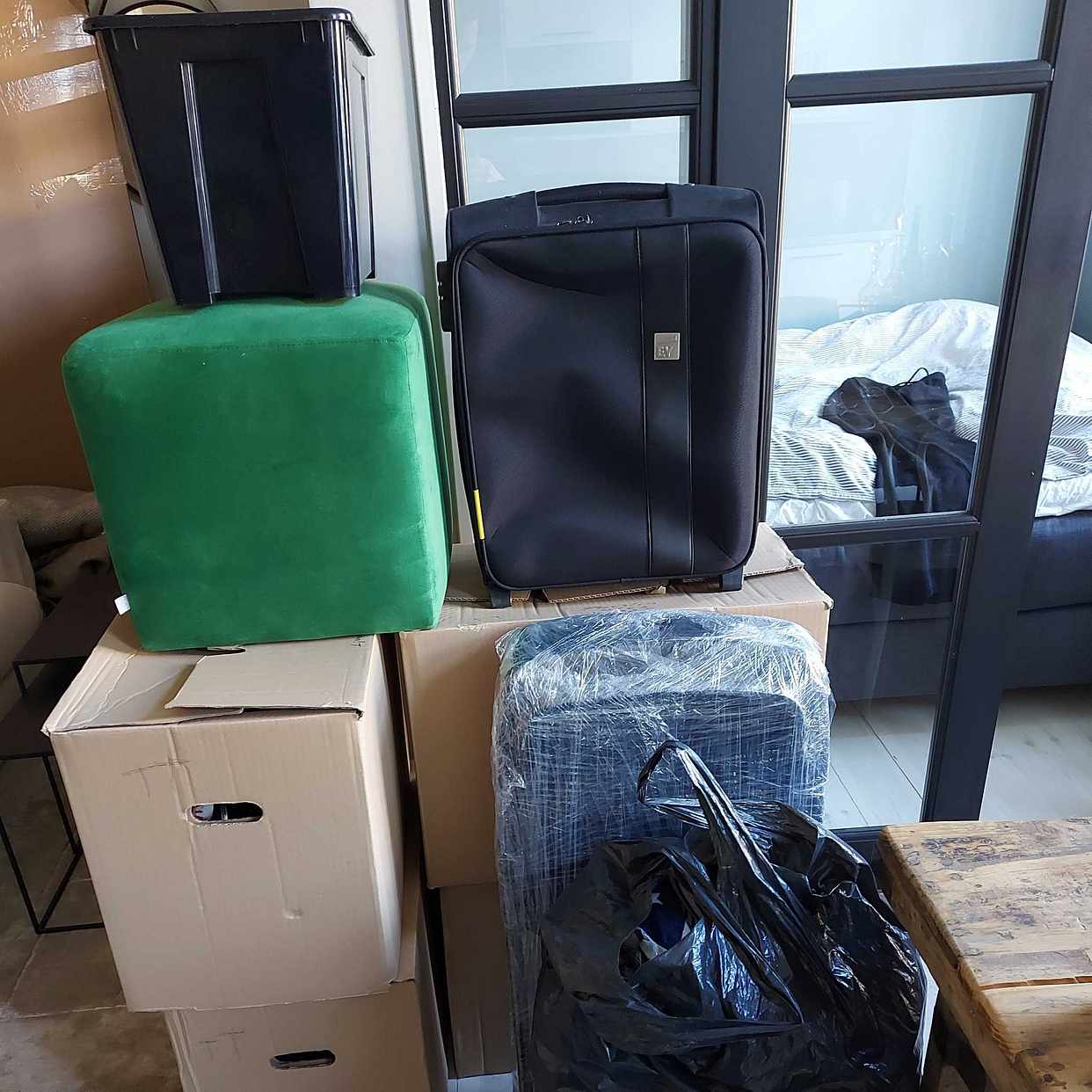 image of Bortskänkes (reuse items) - Stockholm