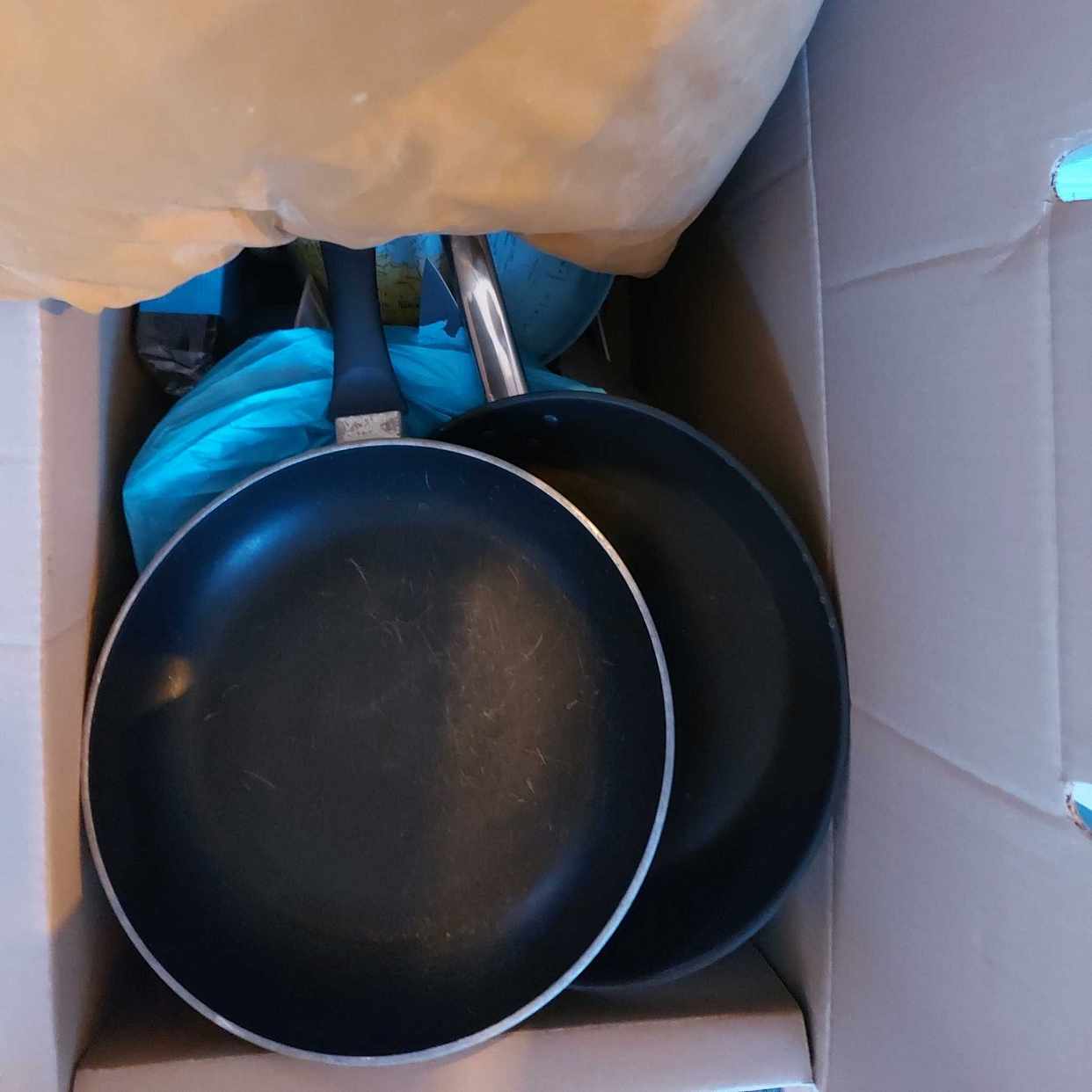 image of Bortskänkes (reuse items) - Stockholm