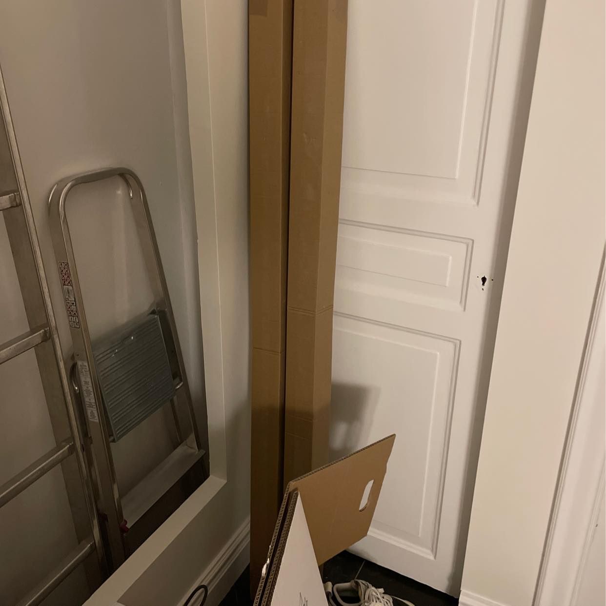 image of Remove product packaging - Stockholm