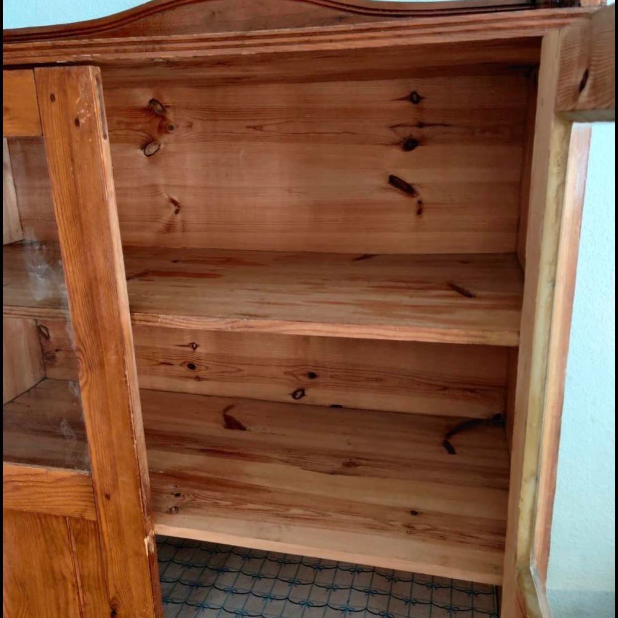 image of Hämta hos säljare skåp - 