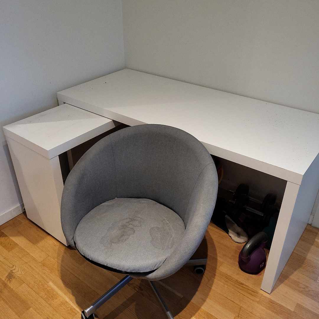 image of Desk & chair - Solna