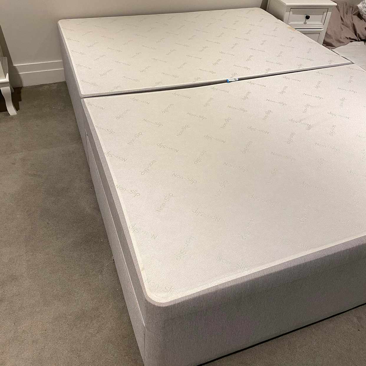 Storage bed base free London Tiptapp