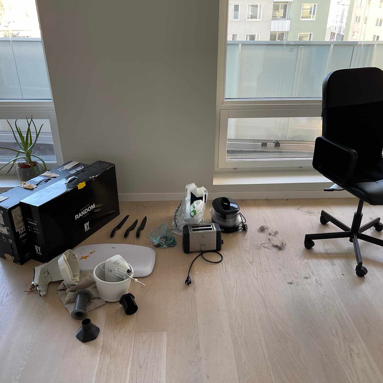 image of Small bed, small devices - Sundbyberg