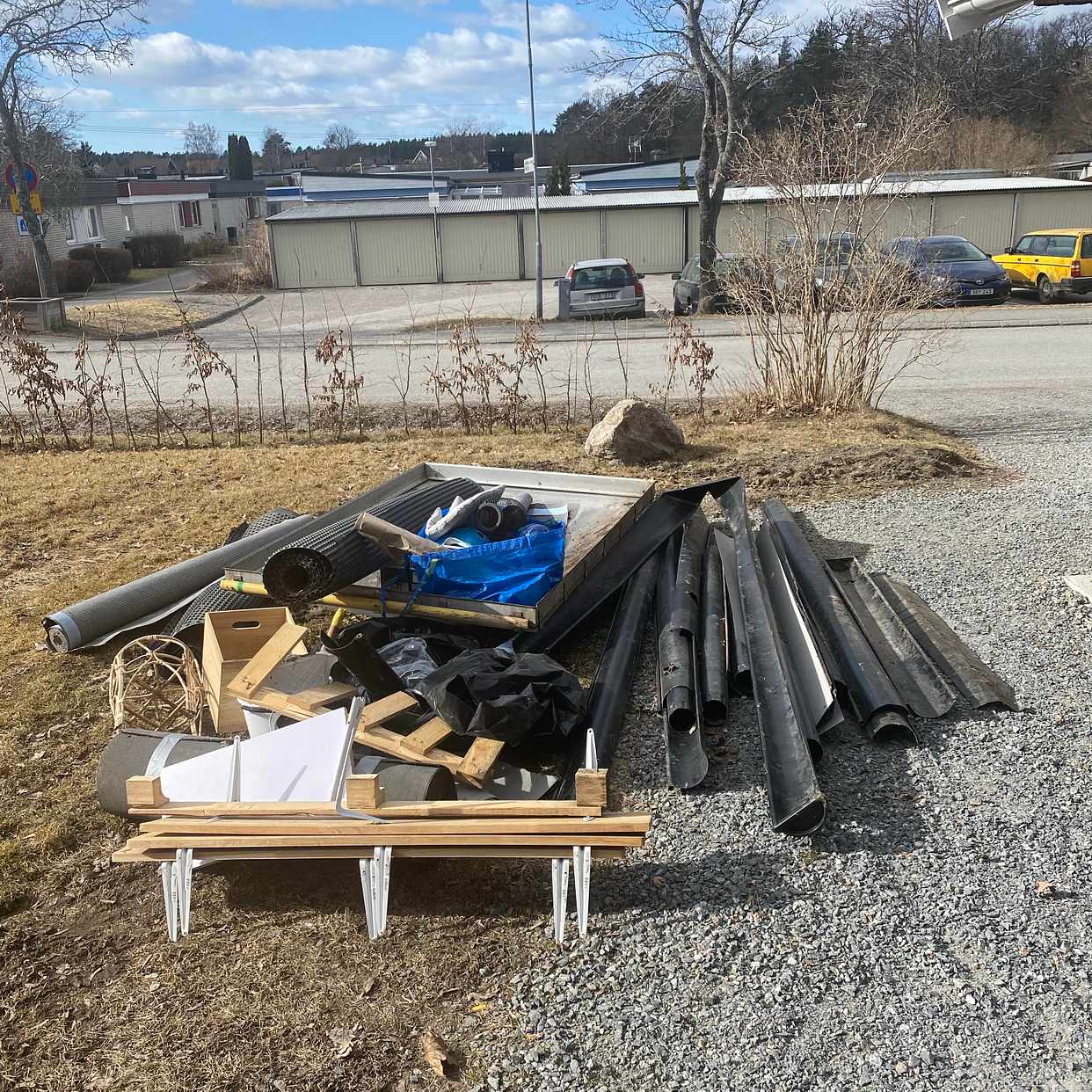 image of Hängrännor, trä och plast - Stenhamra