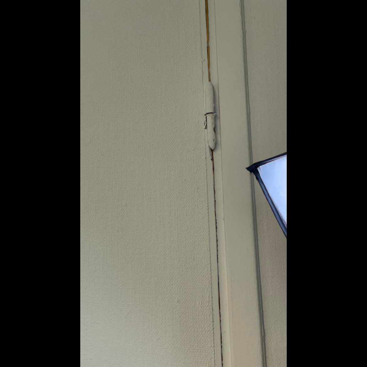 image of Det är 2 dörrar -ta bort - Stockholm
