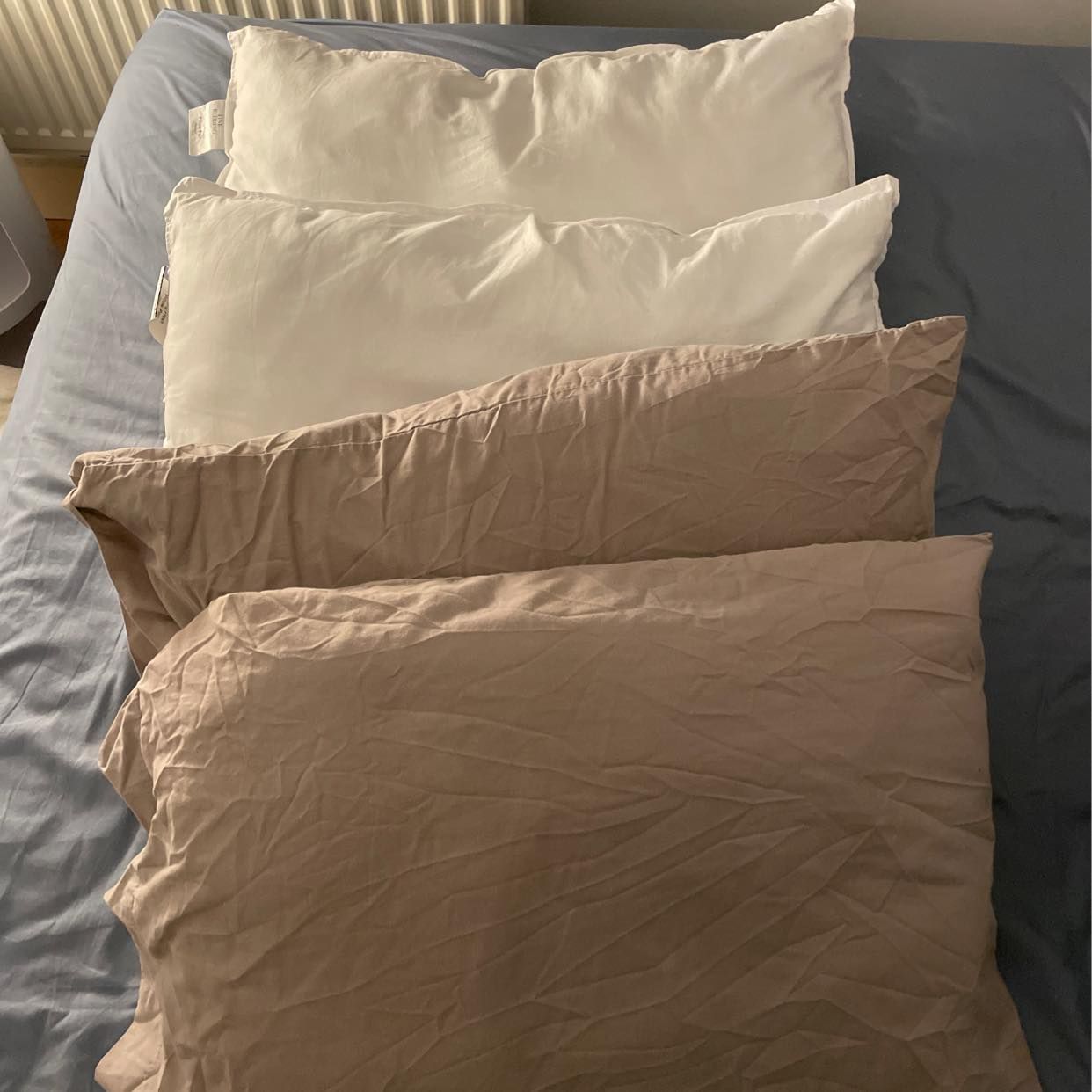 image of unwanted bedding items - Finchley