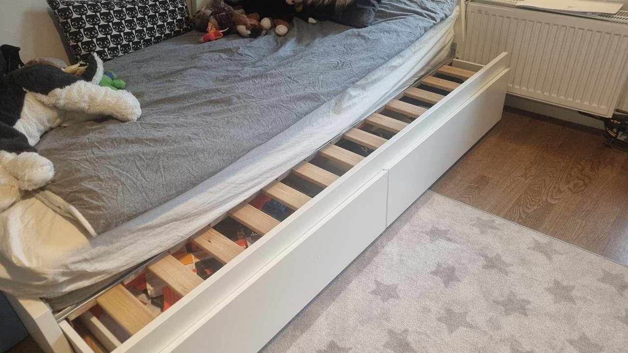 image of Säng Flekke IKEA - 