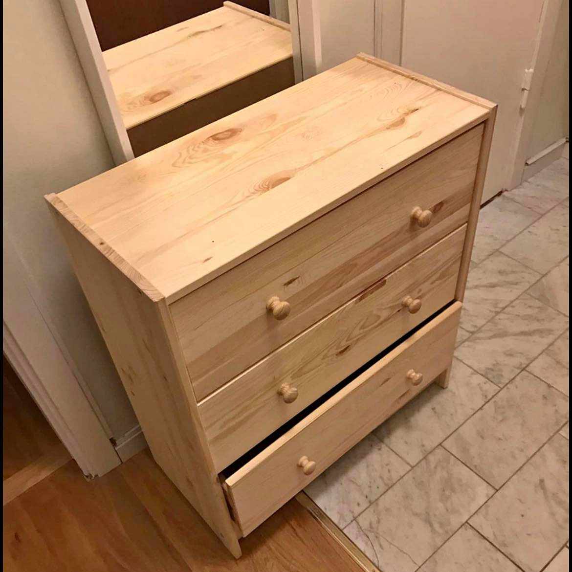 image of Hämta liten byrå - 