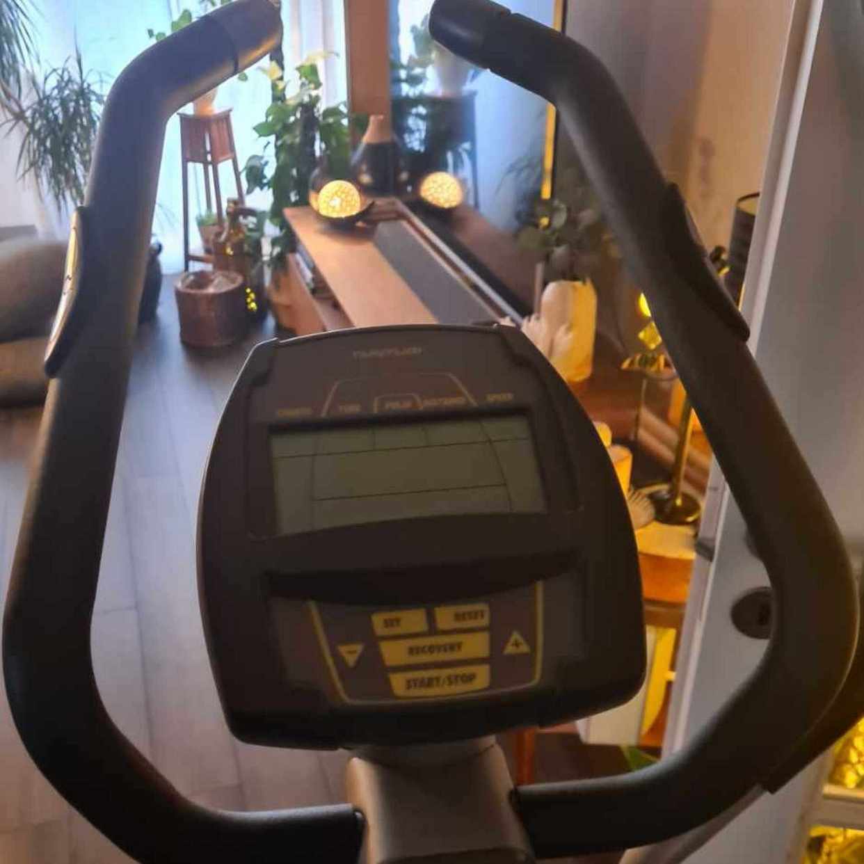 image of Crosstrainer TUNTURI C35 - Täby