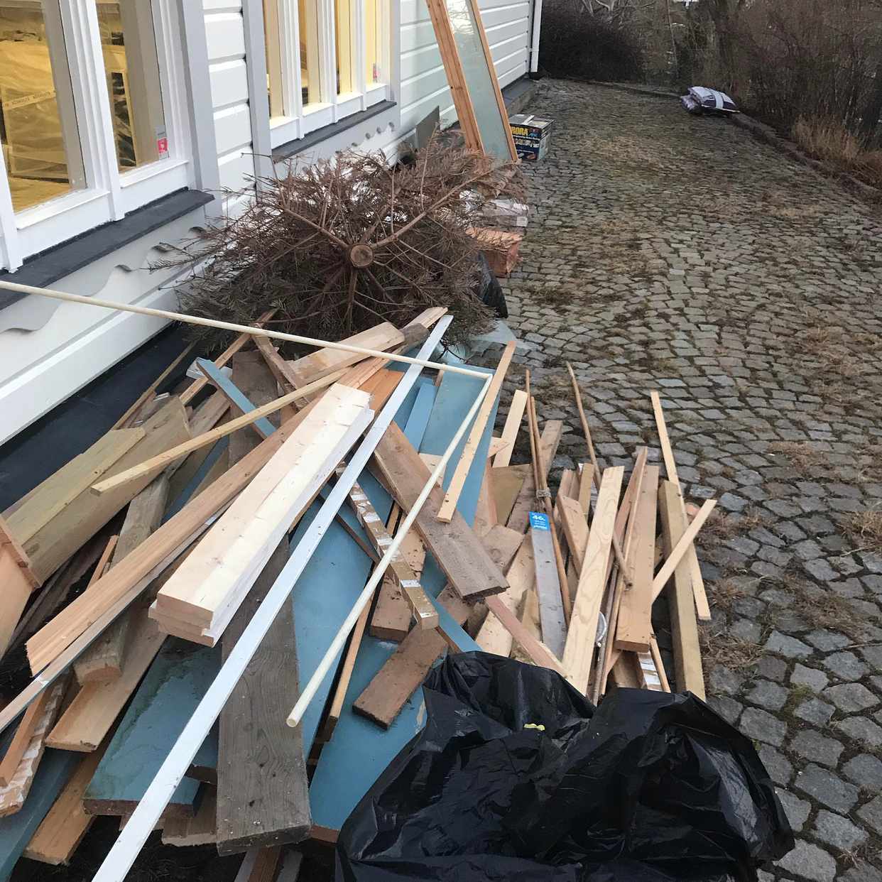 image of Fönster, plank, kakel - Huddinge