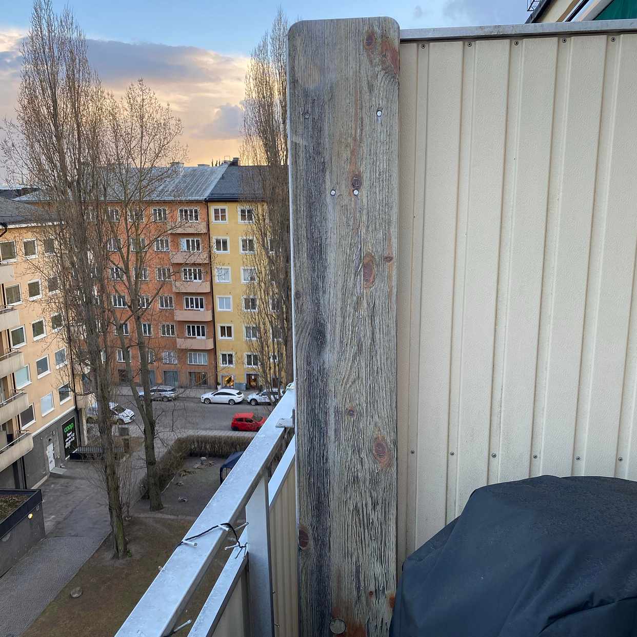 image of Fällbart bord och bänkar - Stockholm