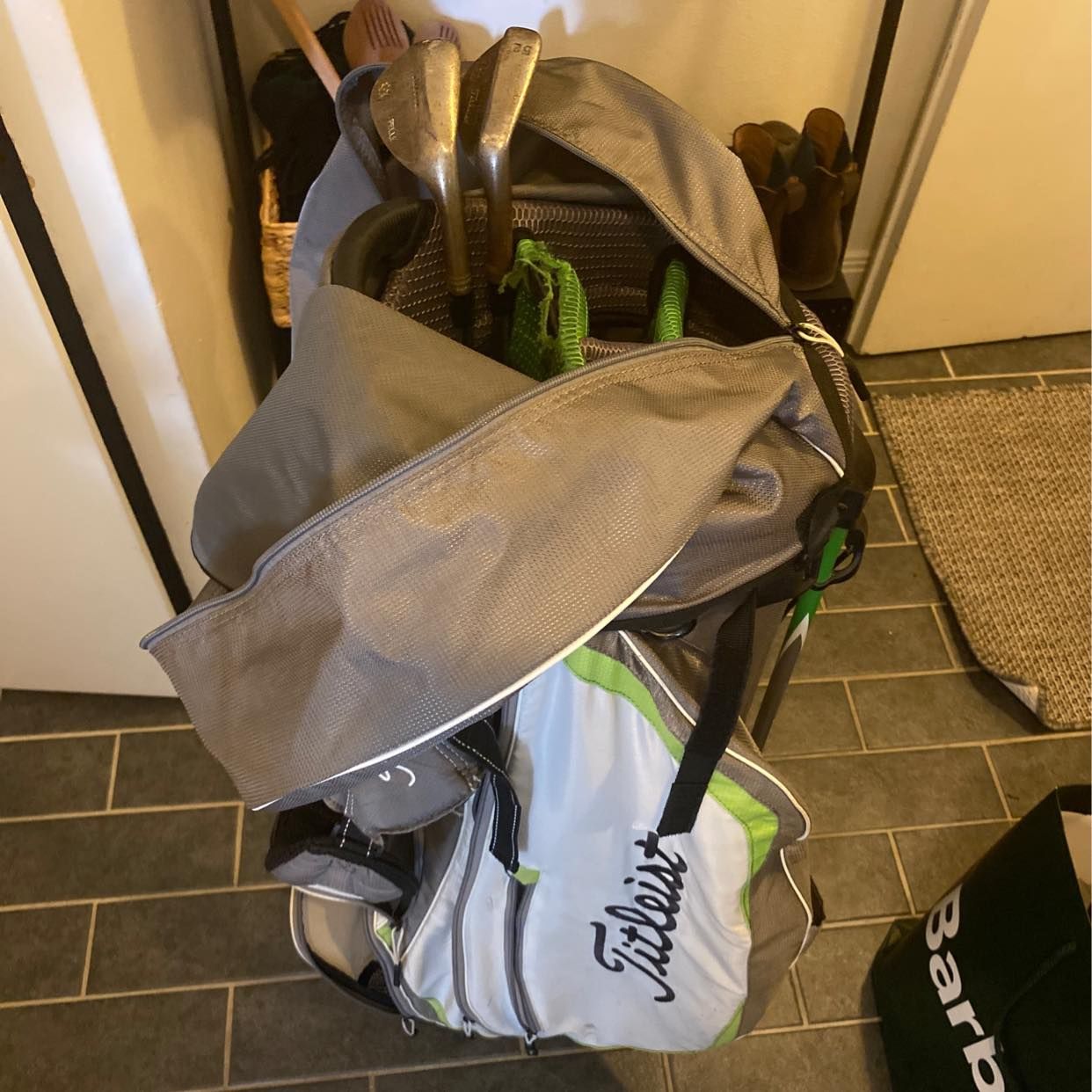image of Titleist-bag + wedgar - Stockholm
