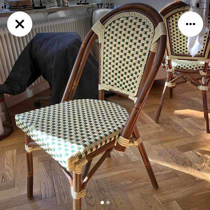 image of Två caféstolar - 