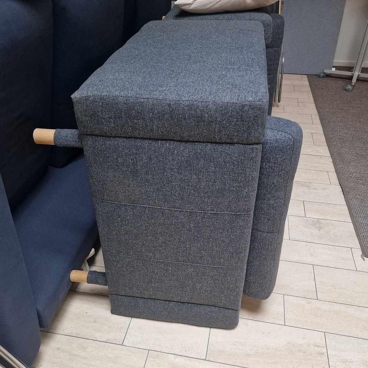 image of 2 ikea fåtöljer o 6stolar - Stockholm
