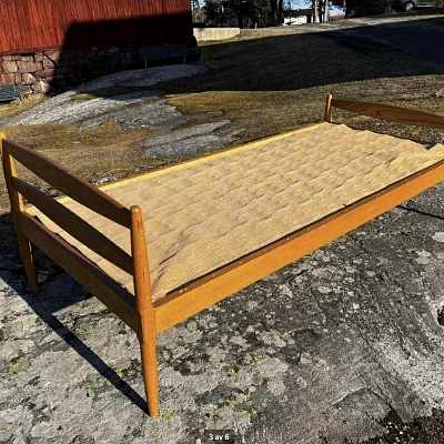 image of Säng 90x200 hämtas  - 