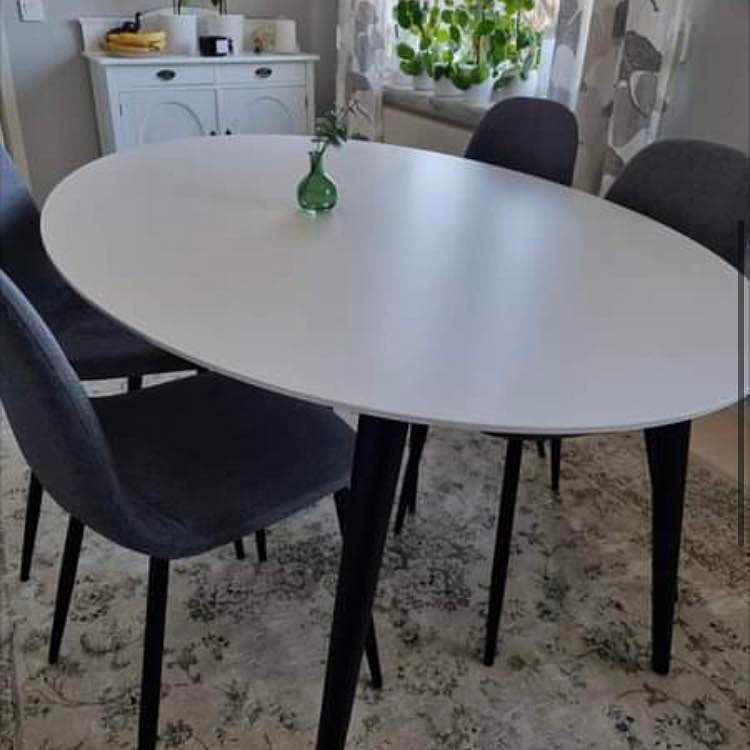 image of Bordsskiva och ben - 