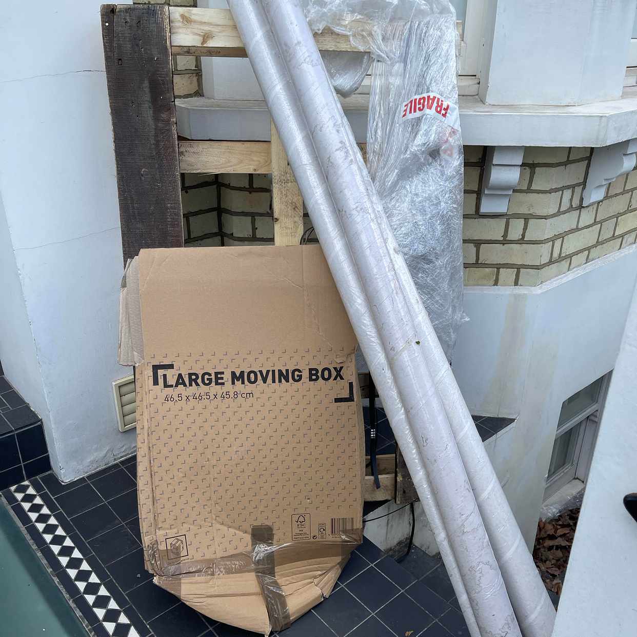 image of Pallet and packaging - London
