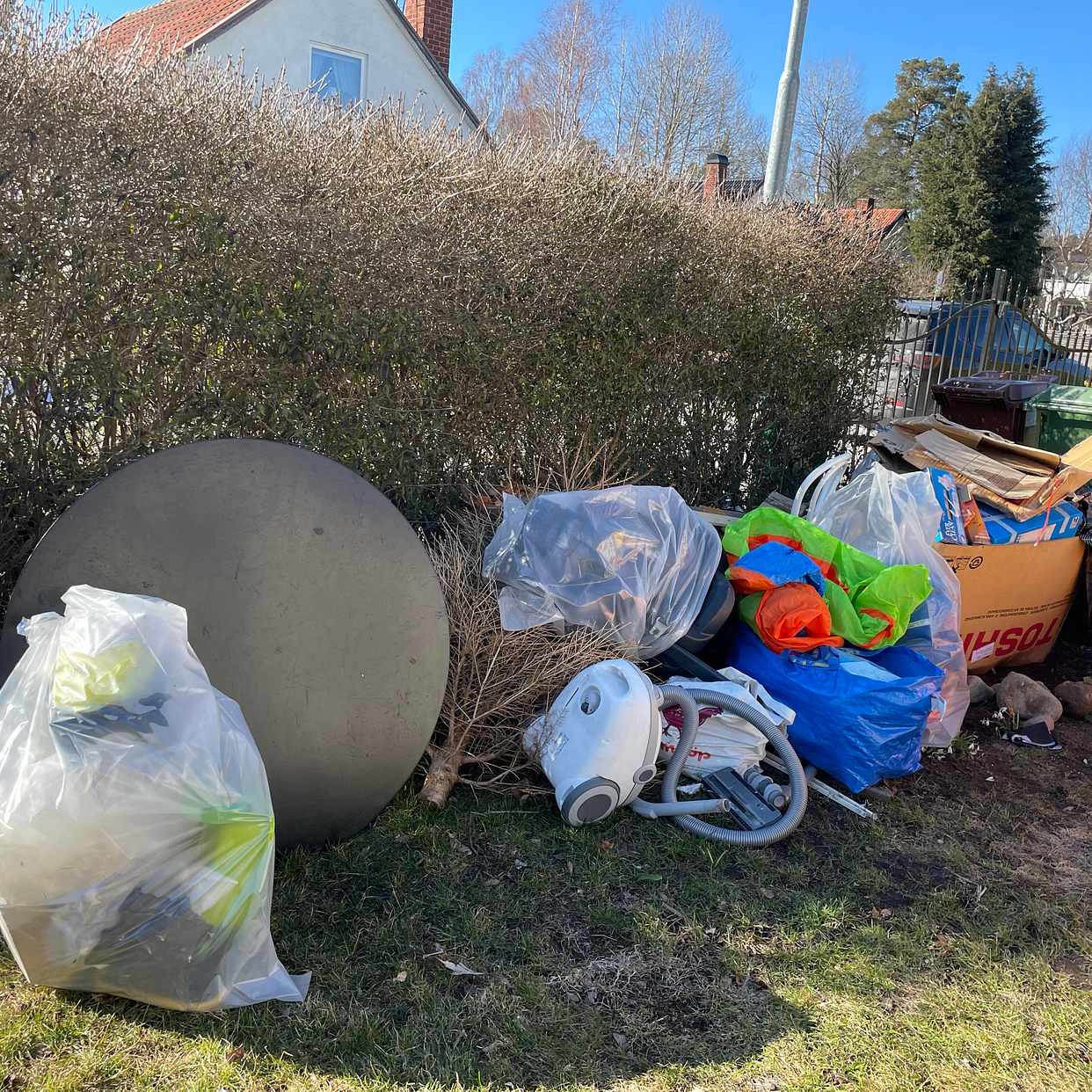 image of Städrensning av garage - Tyresö