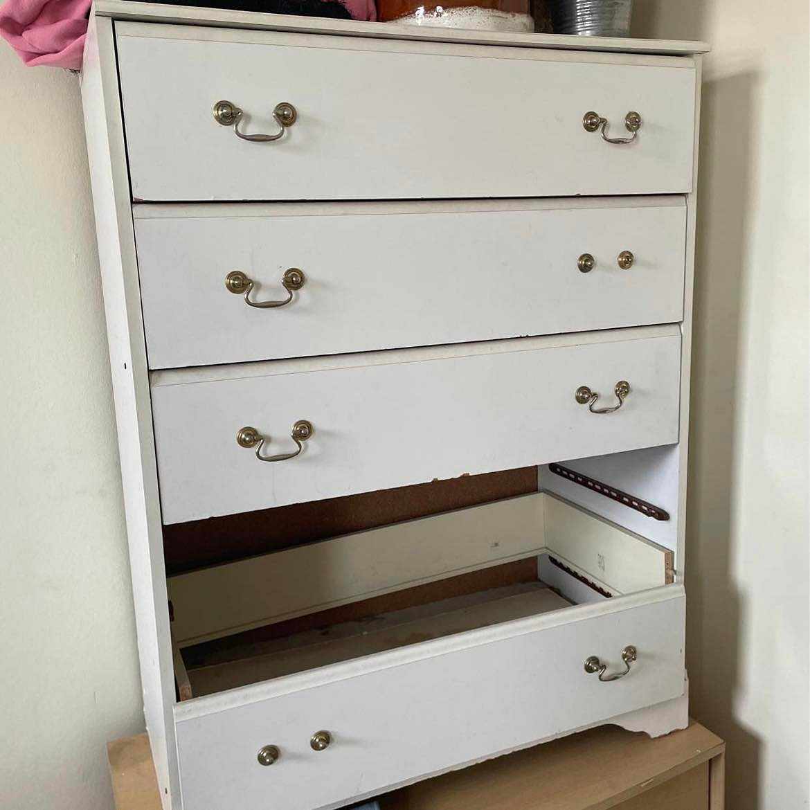 Broken furniture removal London Tiptapp