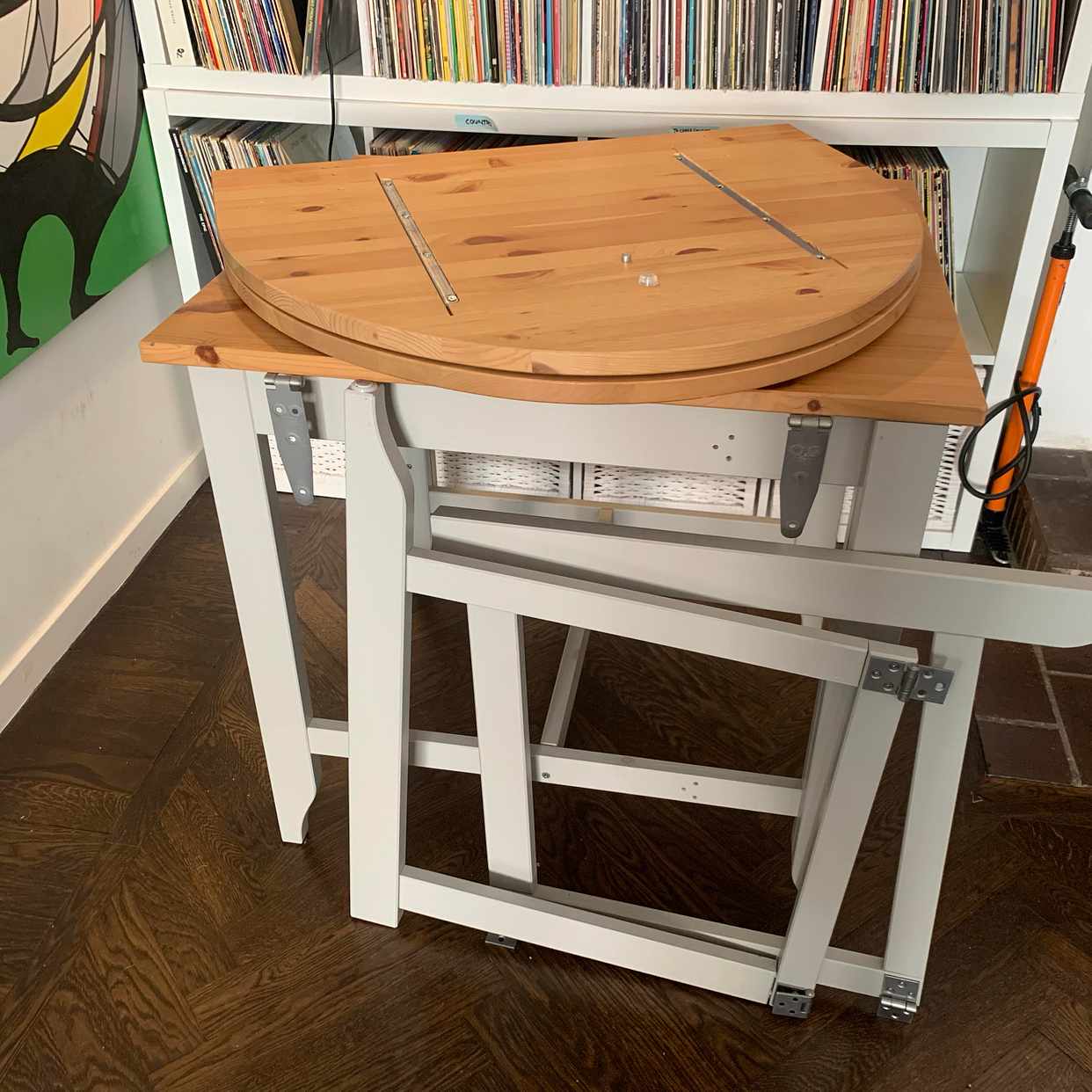 image of Throw small ikea table - Stockholm