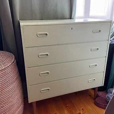 image of En liten hylla  - 