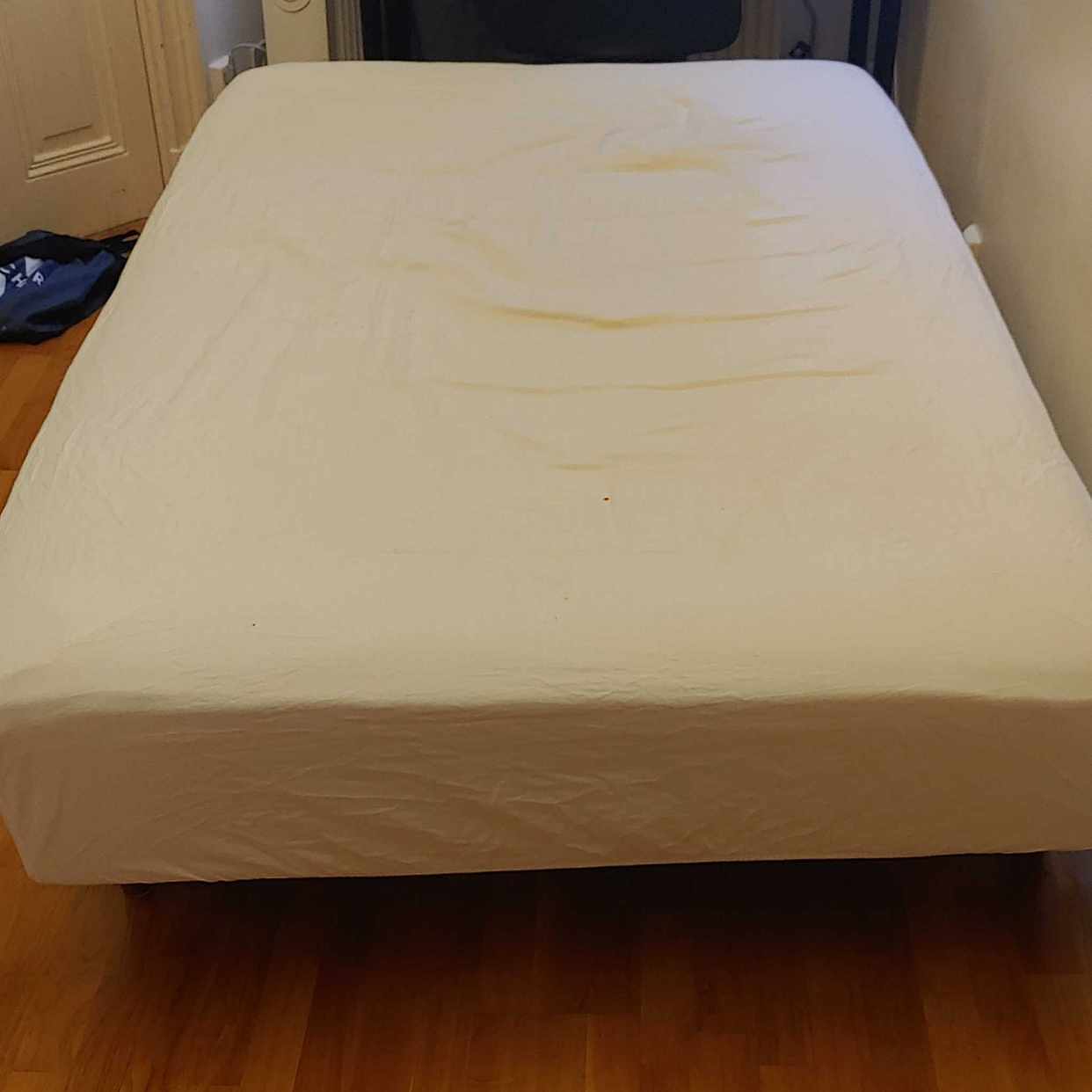 image of Fin IKEA SÄNG m madrass - 