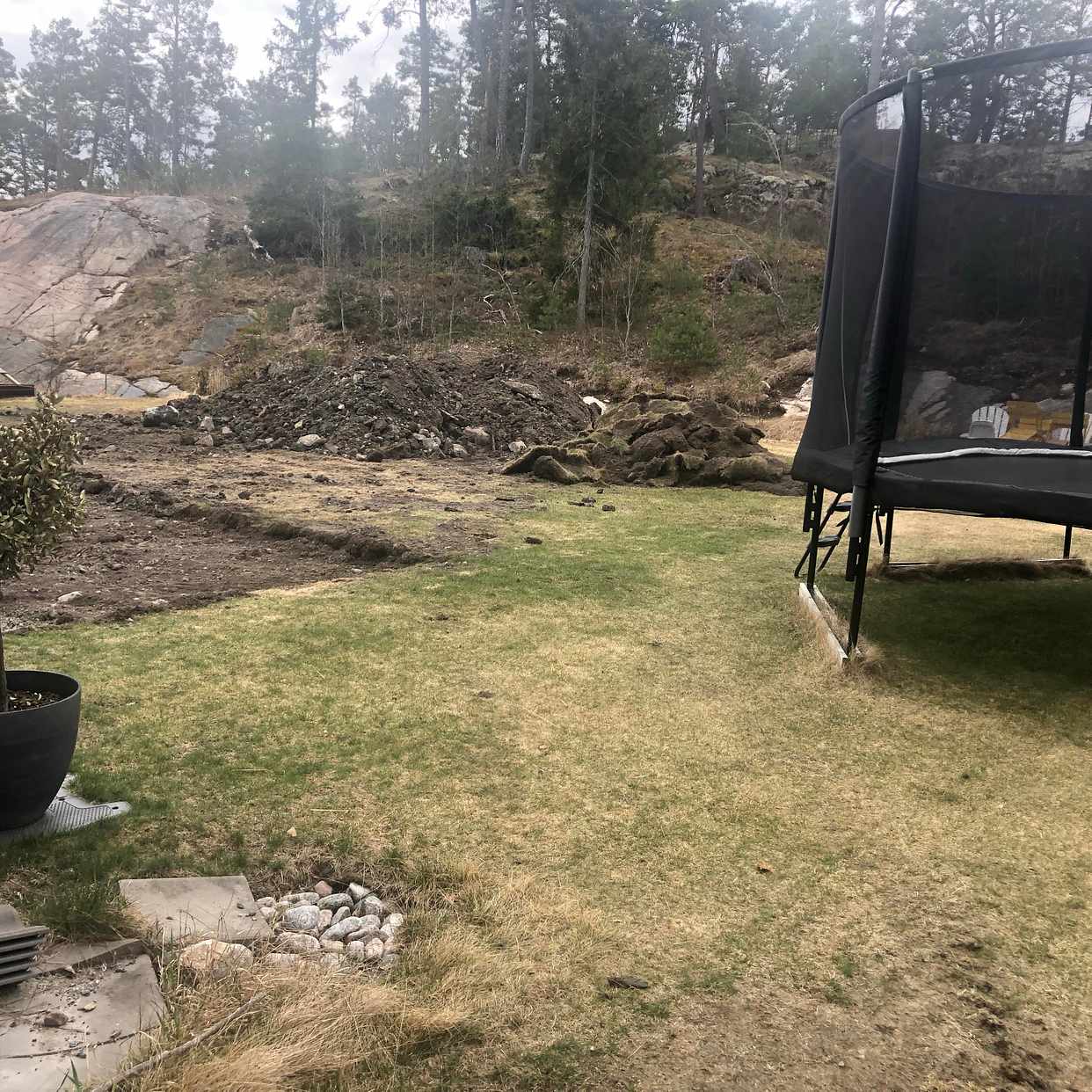 image of Hämta uppgrävd gräsmatta - Åkersberga